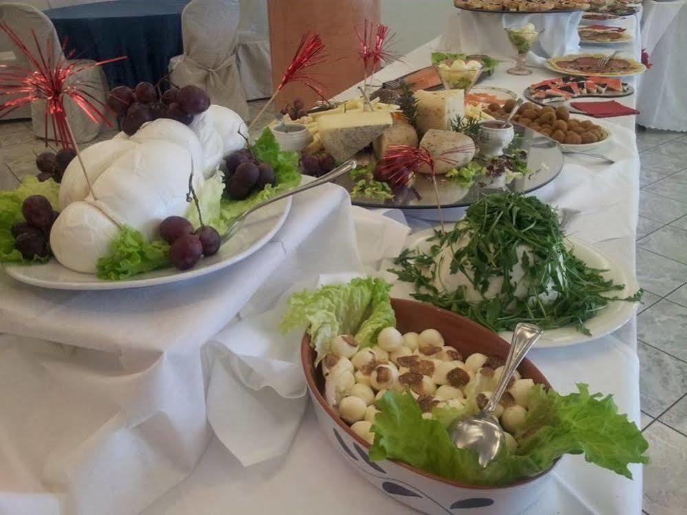 Hotel Ristorante Farneta Κορτόνα Εξωτερικό φωτογραφία