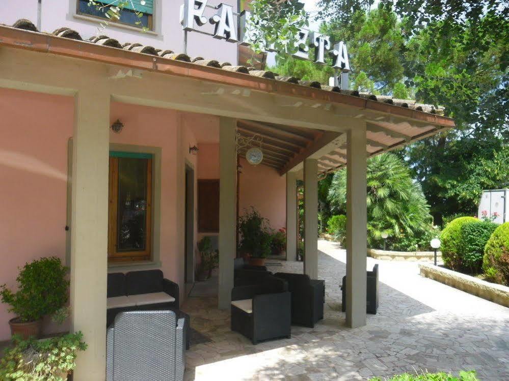 Hotel Ristorante Farneta Κορτόνα Εξωτερικό φωτογραφία